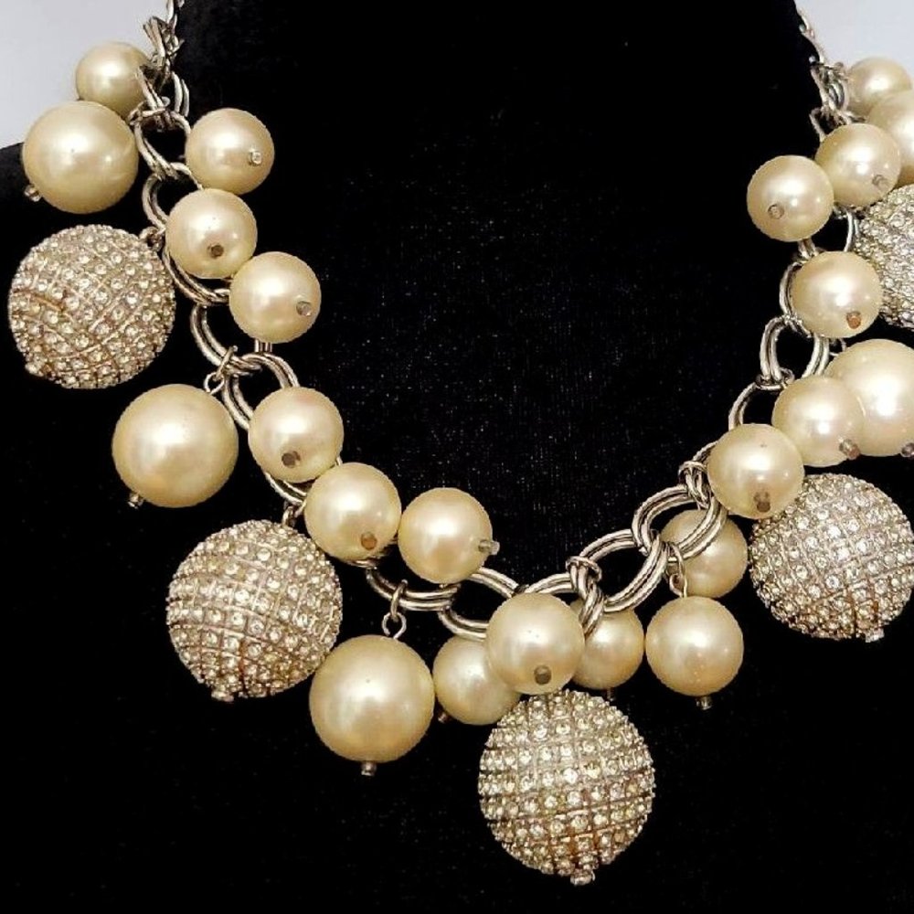PEARL CHOKER STATEMENT NECKLACE